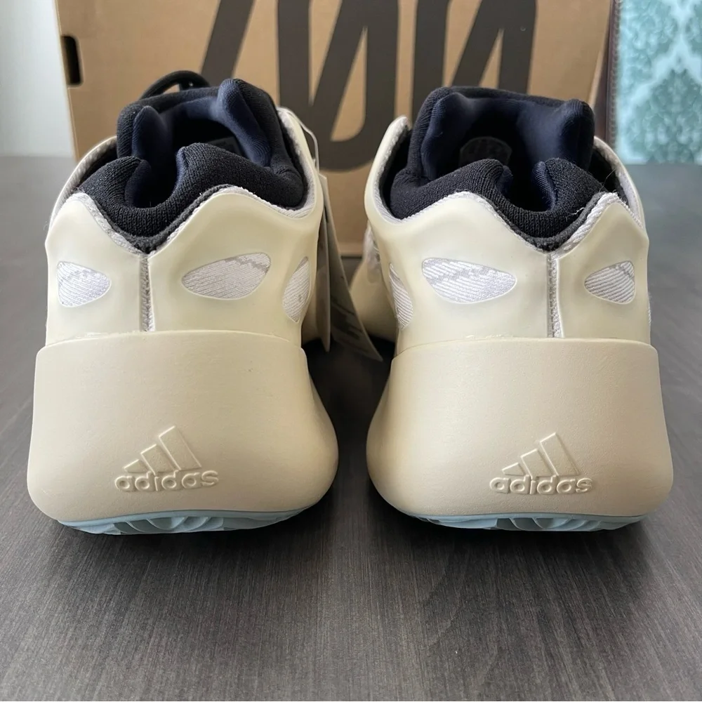 Adidas Yeezy 700 V3 Azael men sneakers size 10.5 NWT
